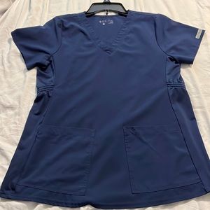 Med couture maternity scrub top